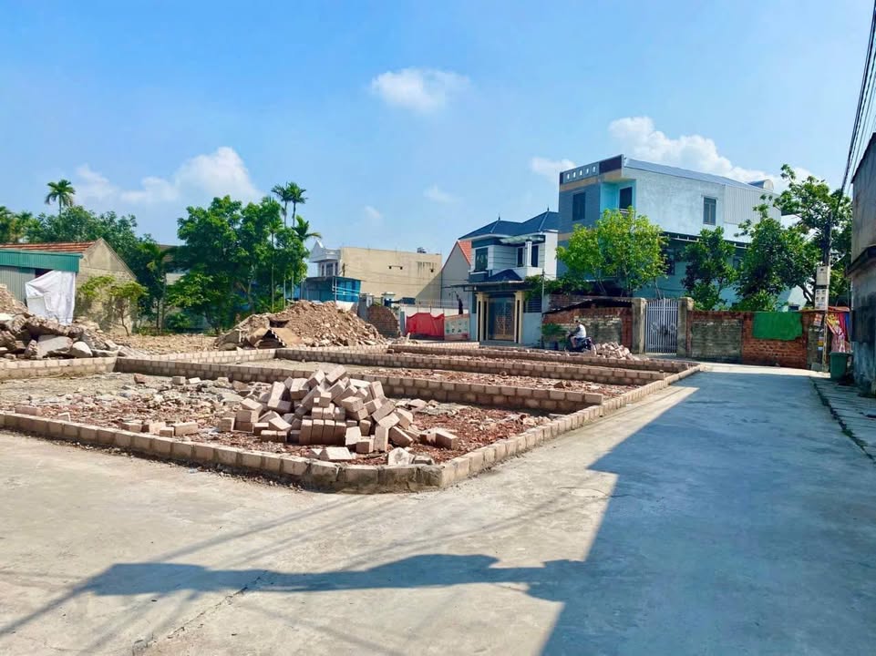 Đất nền phường Hòa Bình, Thủy Nguyên 60m² giá 1.7 tỷ - Sổ hồng chính chủ, ô tô đỗ cửa!