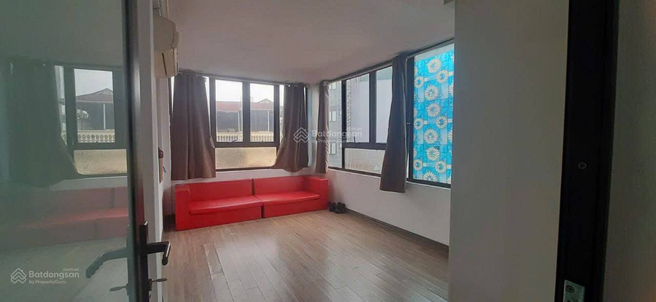 Phòng cho thuê tại Kim Mã 35m² giá chỉ 3,5 triệu - View thoáng mát, tiện nghi đầy đủ!