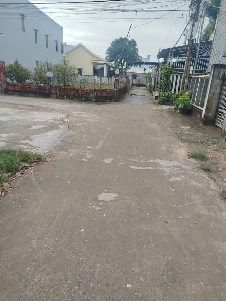 Nhà phố K774 Trần Hưng Đạo, Điện Ngọc 230m² - Không gian rộng rãi, thuận tiện đi lại!