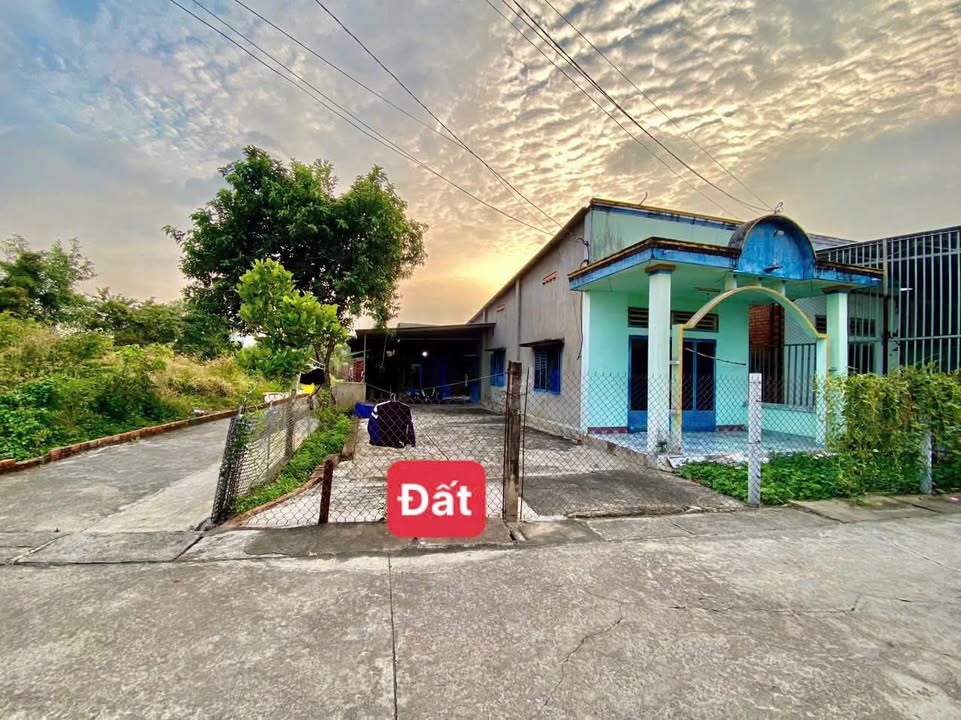 Đất nền 2 mặt tiền Vĩnh Thanh - Nhơn Trạch 97m² giá 1.8 tỷ - Vị trí đắc địa chờ bạn!