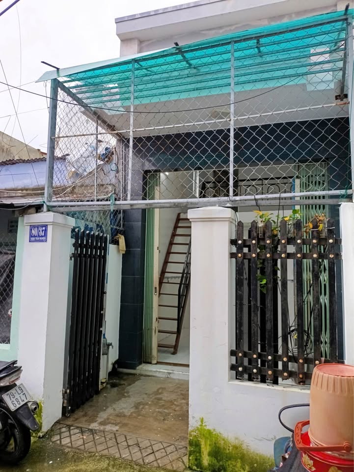 Nhà hẻm Đoàn Trần Nghiệp, Nha Trang 41m² giá 2.65 tỷ - Gần bãi tắm Hòn Chồng!