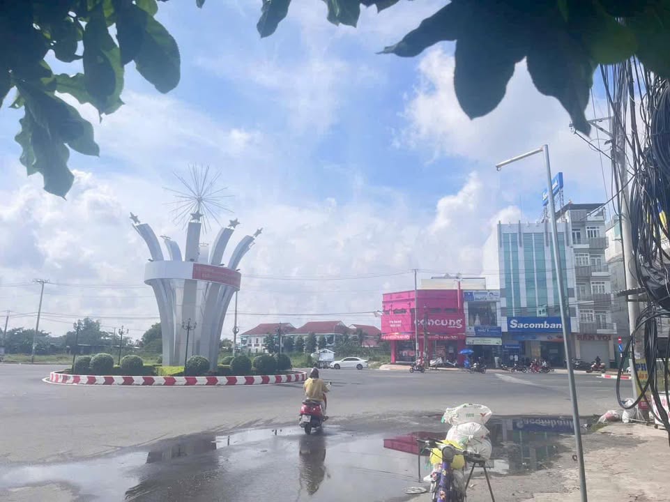 Đất nền Cần Thơ 90m² giá 7.9 tỷ - Kinh doanh sầm uất ngay trung tâm!