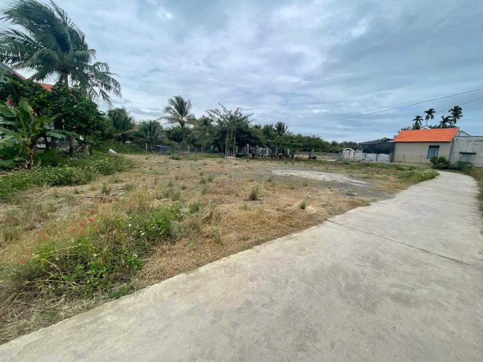 Đất nền 2 mặt tiền Phường Ninh Hòa 101m² giá 639 triệu - Cơ hội đầu tư tuyệt vời!