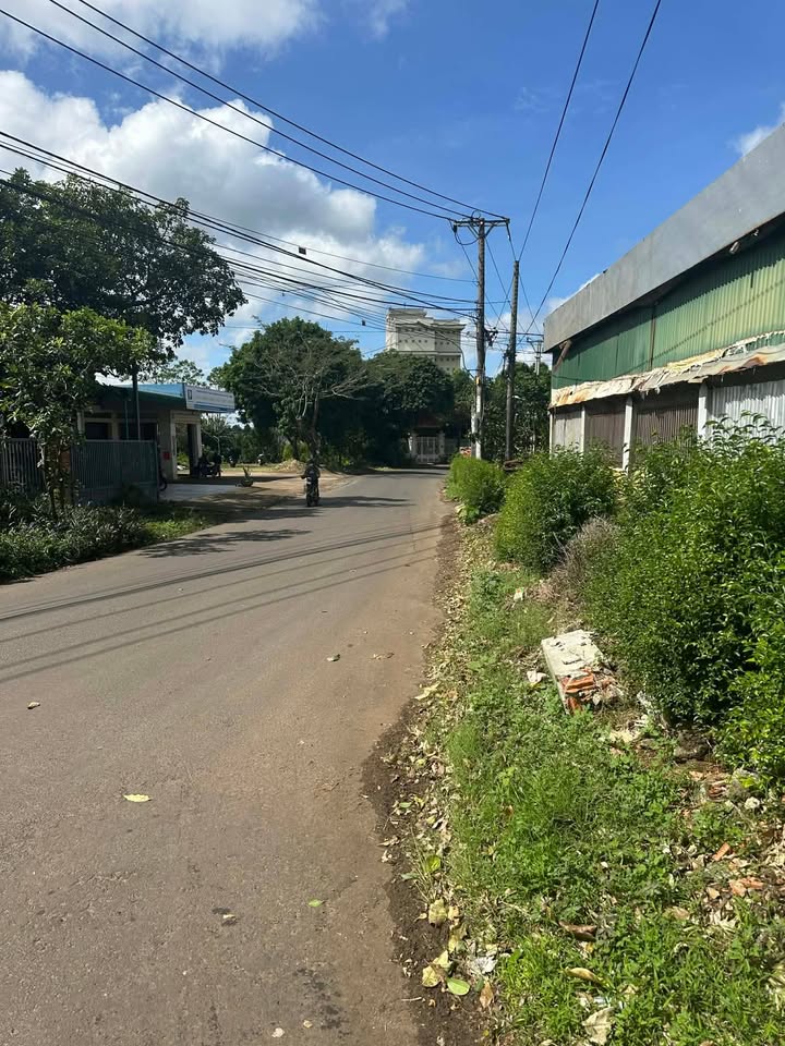 Mặt tiền kinh doanh Ea Kao Buôn Ma Thuột 139m² giá 15.566 tỷ - Vị trí đắc địa gần cây xăng!