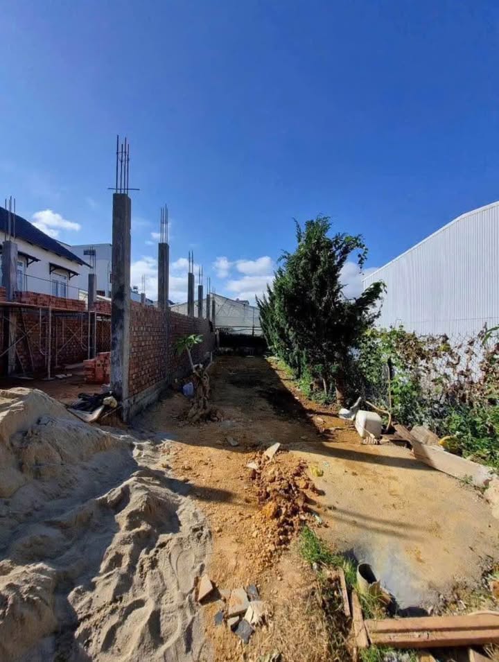 Đất nền Đà Lạt 74m² giá 2.55 tỷ - Gần khu du lịch Hồ Than Thở!