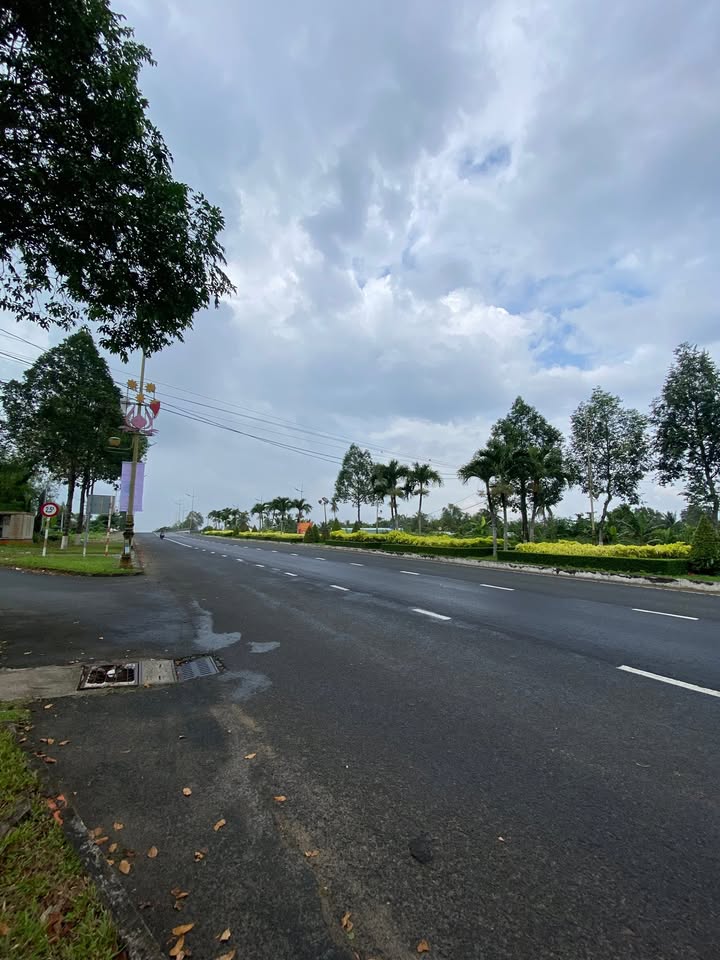 Bán đất 2 mặt tiền Võ Văn Kiệt, Cần Thơ 295m² - Đối diện Đền Hùng, cơ hội đầu tư tuyệt vời!