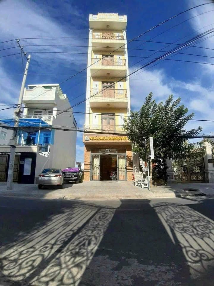 Nhà nghỉ 5 tầng đường Mậu Thân Nối Dài, P.An Hoà, Q.Ninh Kiều 90m² - Kinh doanh sinh lời ngay!