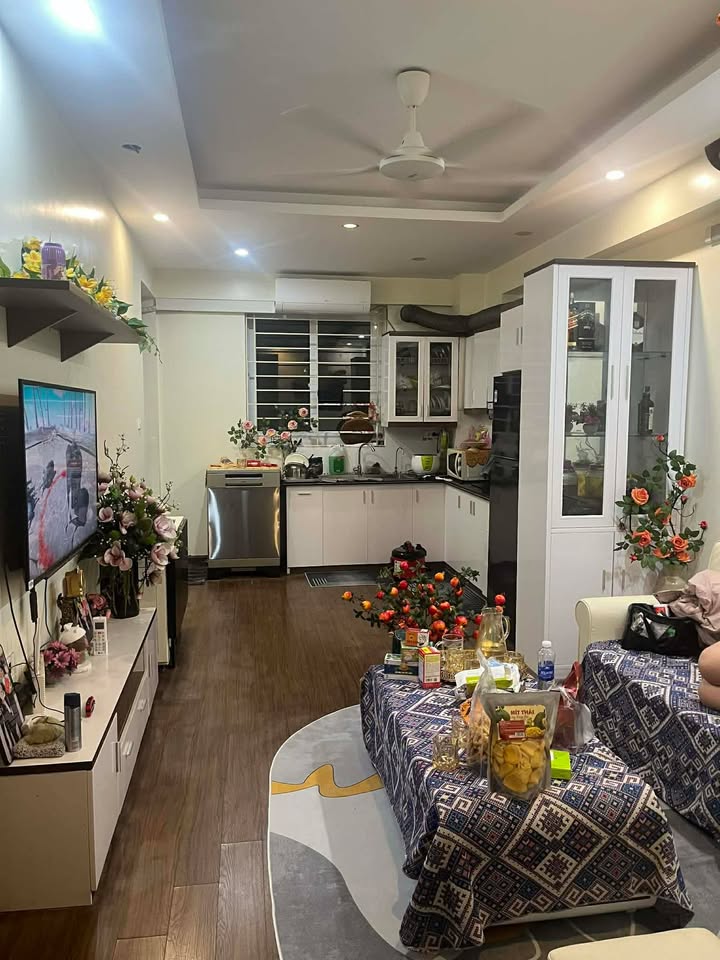 Chung cư C5 Đông Vệ 50m² giá 1.3 tỷ - Chính chủ bán gấp, full nội thất!