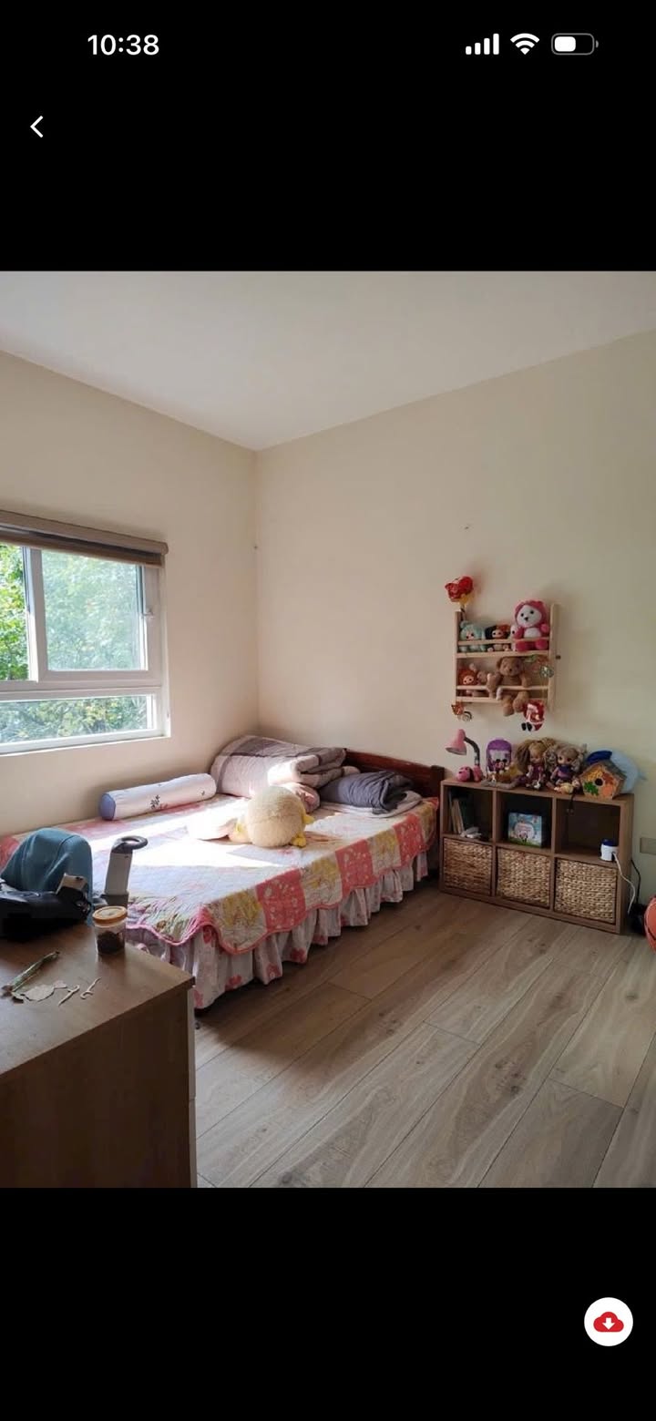 Căn hộ CT17 Khu đô thị Việt Hưng 82.8m² giá 5 tỷ - Thiết kế hiện đại, vị trí đẹp!