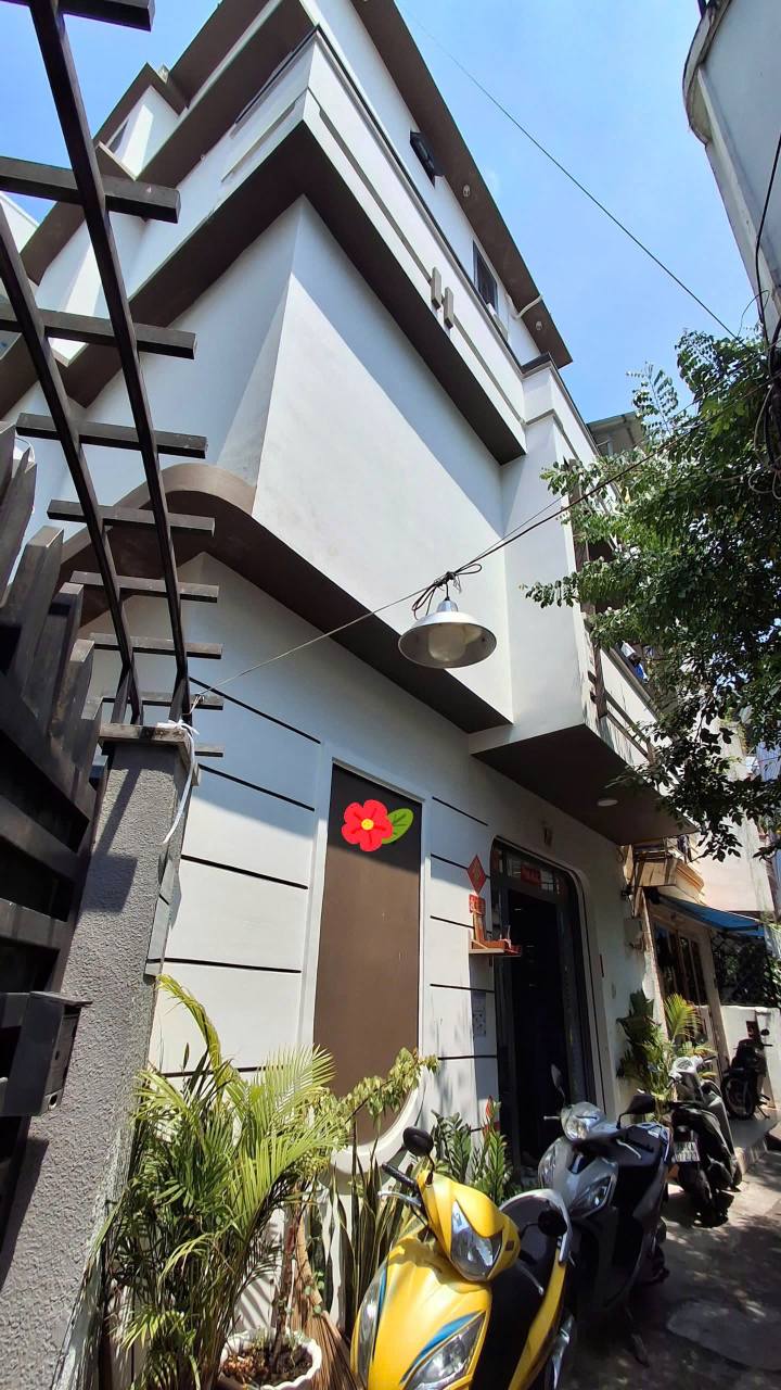 FrontHouse Hòa Hảo Q10 113m² giá 6.5 tỷ - 3 mặt thoáng, cho thuê kinh doanh hiệu quả!