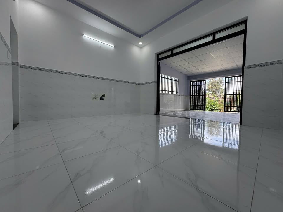 Nhà bán tại xã Đại Phước, Nhơn Trạch 98m² giá 2.88 tỷ - Vị trí thuận lợi gần chợ và trường học