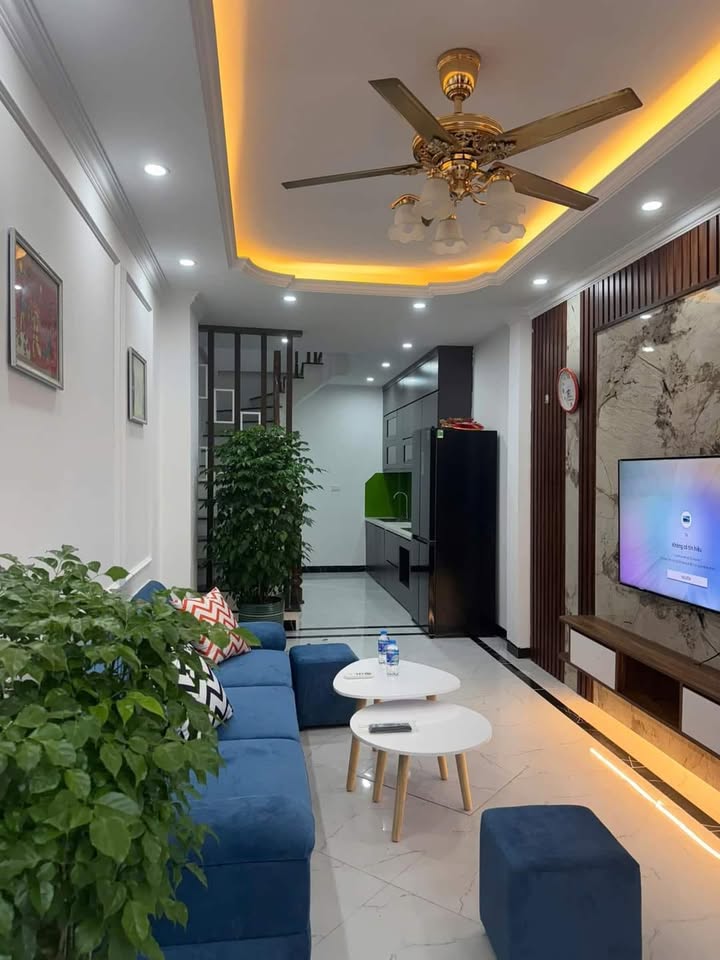 Nhà Tây Mỗ 43m² giá 5.2 tỷ - Thiết kế hiện đại, ô tô đỗ gần!
