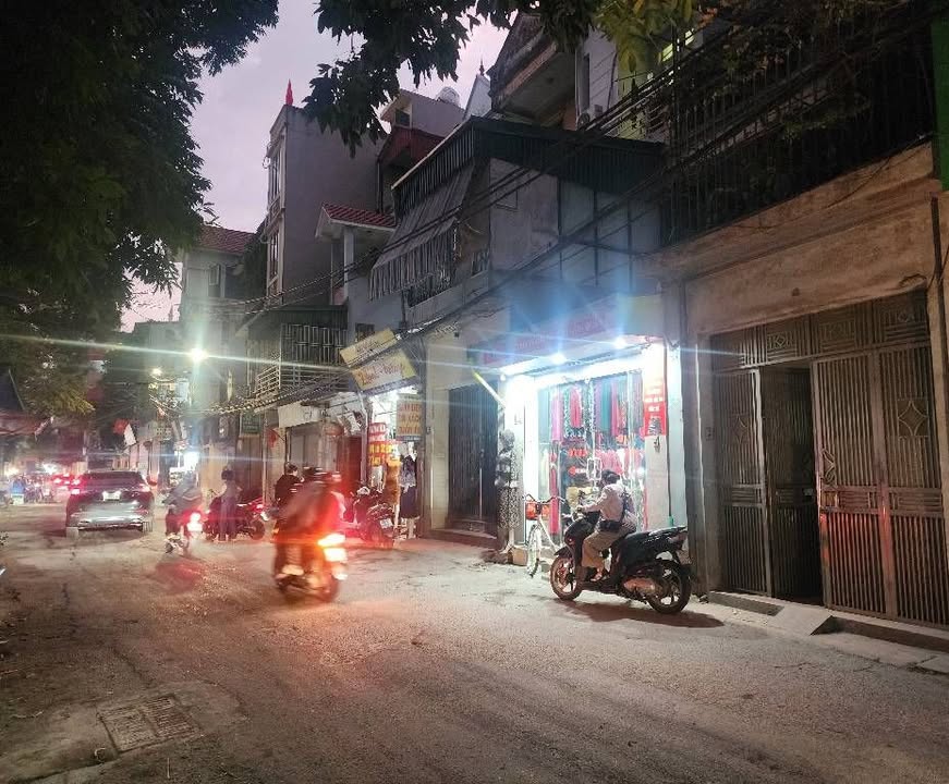 Nhà phố Xuân Đỉnh 53m² giá 16.5 tỷ - Kinh doanh sầm uất, mặt ngõ rộng như phố!