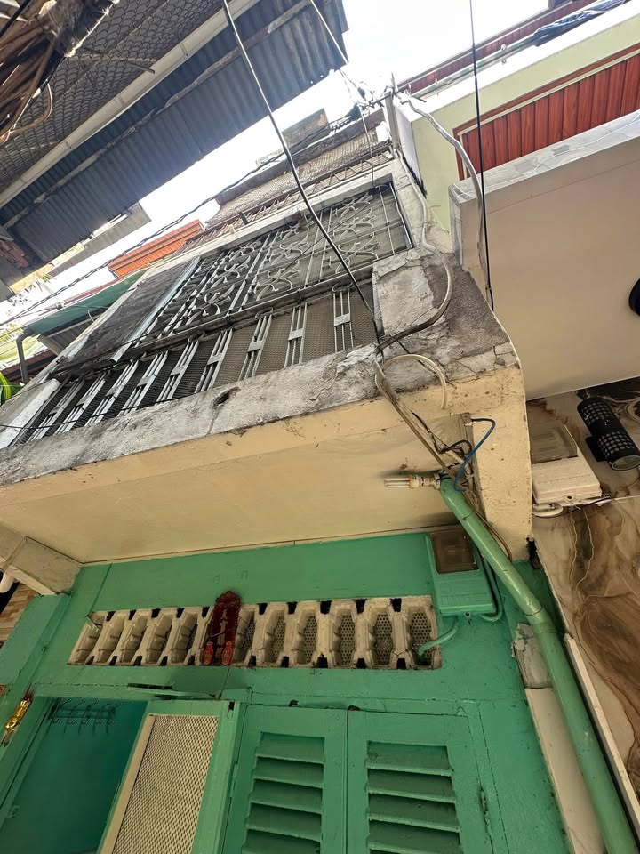 Nhà hẻm 1 Đường Vĩnh Viễn, Quận 10 - 16m² chỉ 2.95 tỷ - Tiện nghi sửa chữa ngay!