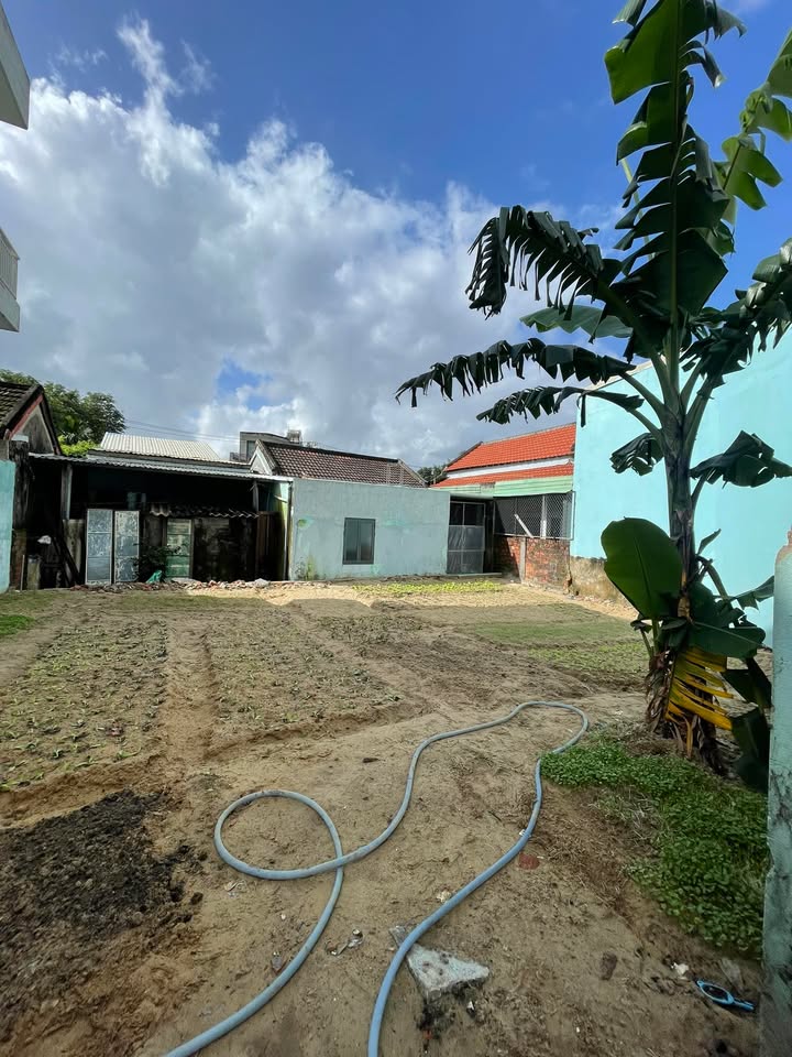 Đất nền Nguyễn Lương Bằng, Liên Chiểu 106m² giá 2 tỷ - Cách biển chỉ 300m!