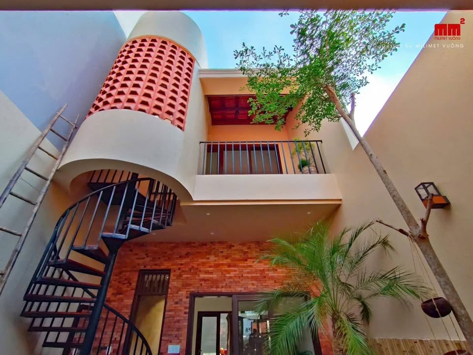 Homestay 2 tầng Khuê Mỹ Đà Nẵng 100m² giá 3.8 triệu/ngày - Dòng tiền ổn định!