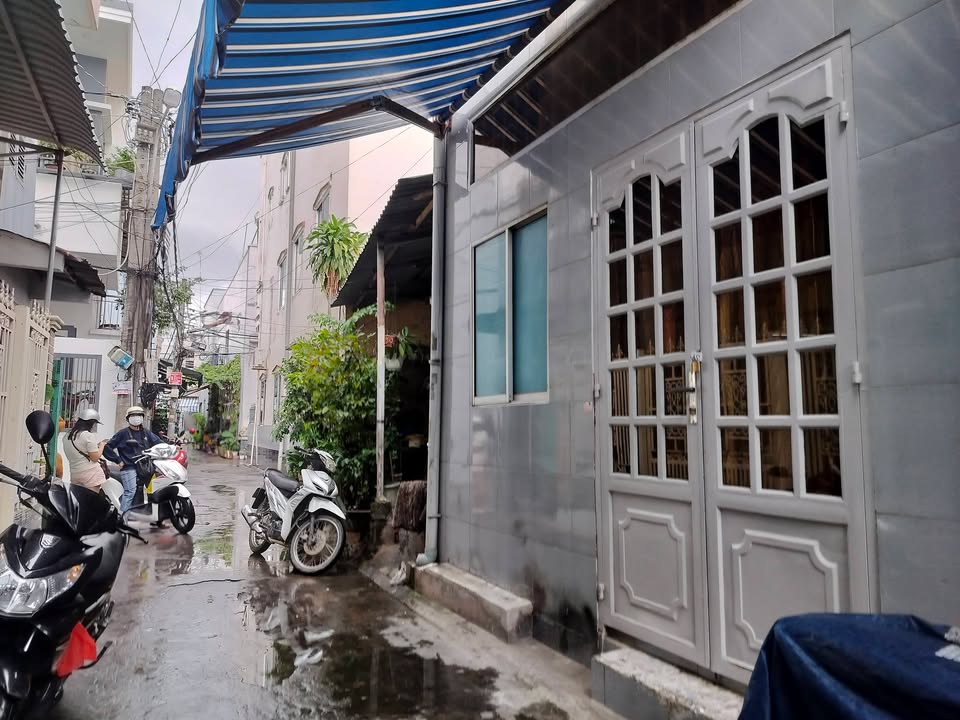 Nhà bán tại Cái Khế, Ninh Kiều - 11m² chỉ 600 triệu - Sổ hồng chính chủ!