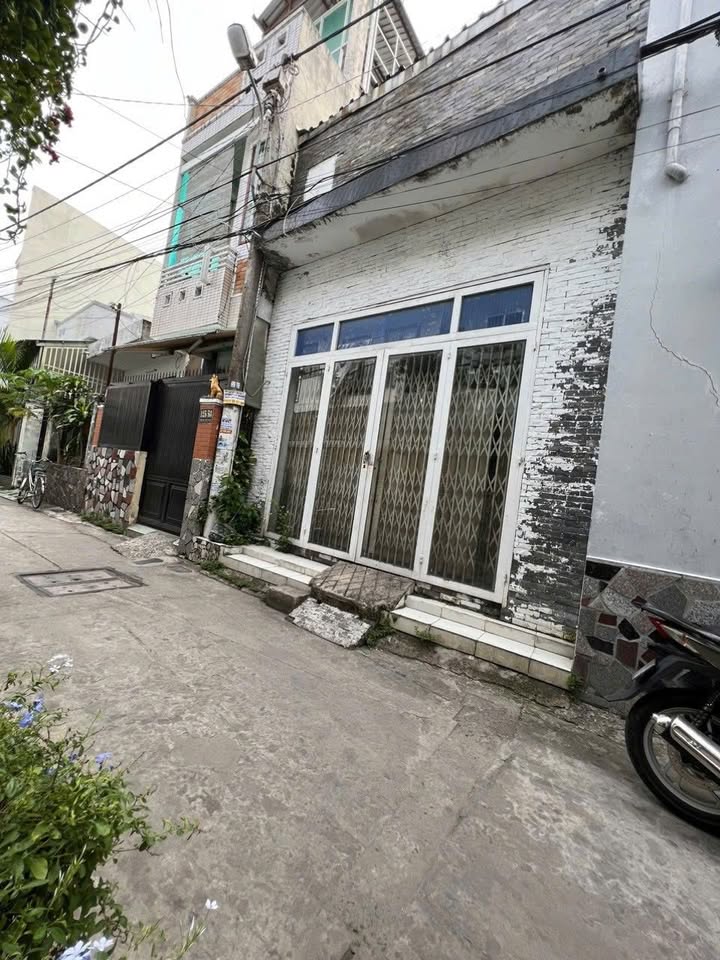 Đất nền tặng nhà cũ tại hẻm 125 Hoàng Văn Thụ, Ninh Kiều, Cần Thơ - Giá 2.55 tỷ thương lượng ít!