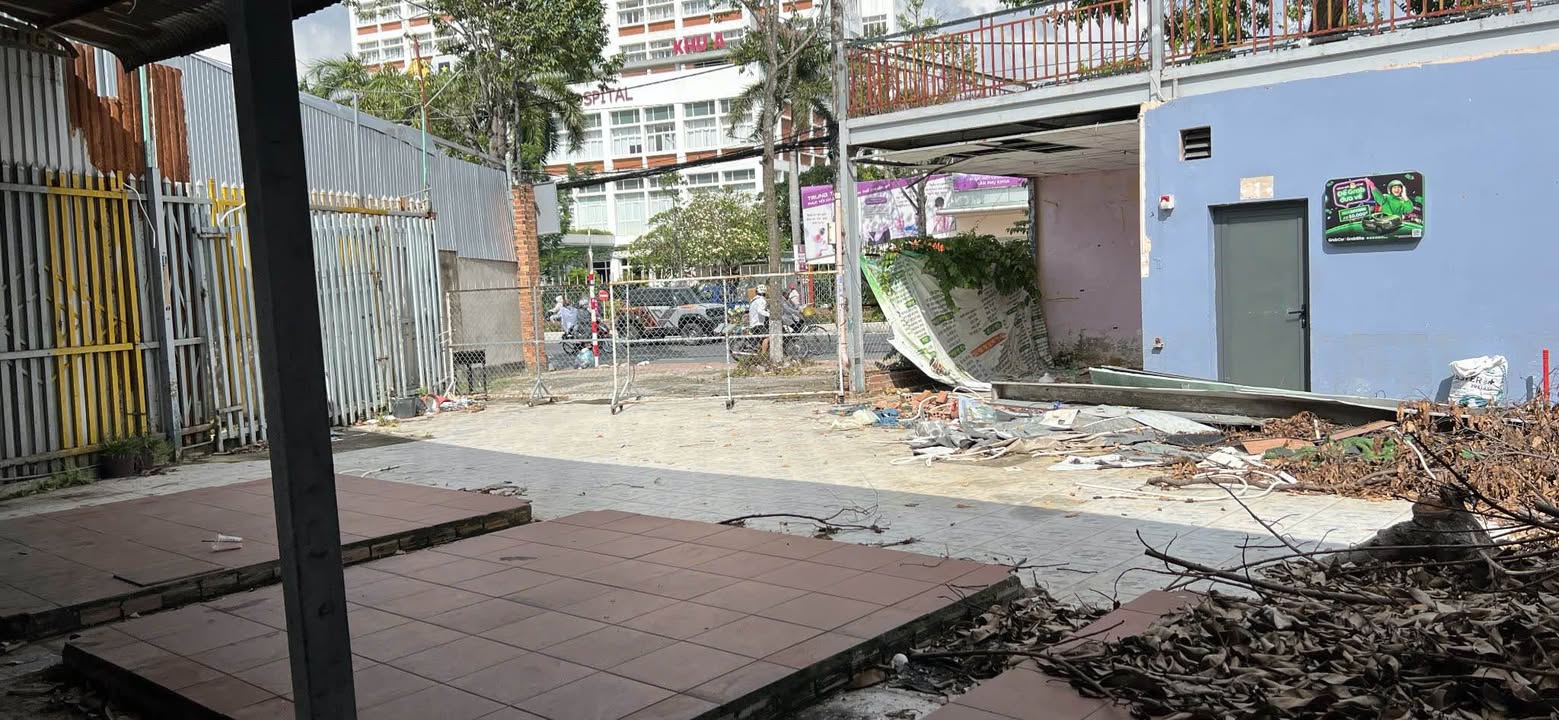 Cho thuê mặt bằng mặt tiền Nguyễn Văn Cừ 400m² giá 35 triệu - Đối diện bệnh viện Phương Châu!