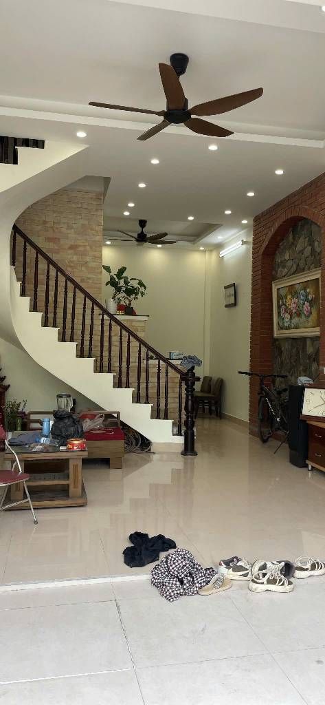 Nhà mặt phố Bát Khối Long Biên 52m² giá 8.98 tỷ - Kinh doanh sinh lời!