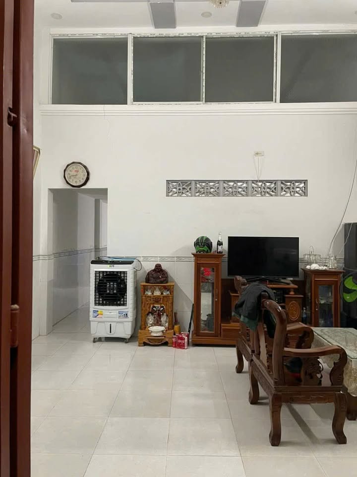 Nhà gác lửng Bình Chuẩn 70m² giá 2.65 tỷ - Tiện nghi đầy đủ, gần chợ