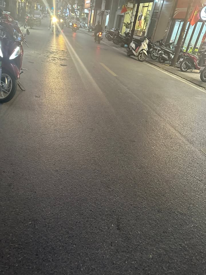 FrontHouse Đống Đa 84m² giá thỏa thuận - Vị trí đẹp, dòng tiền ổn định!