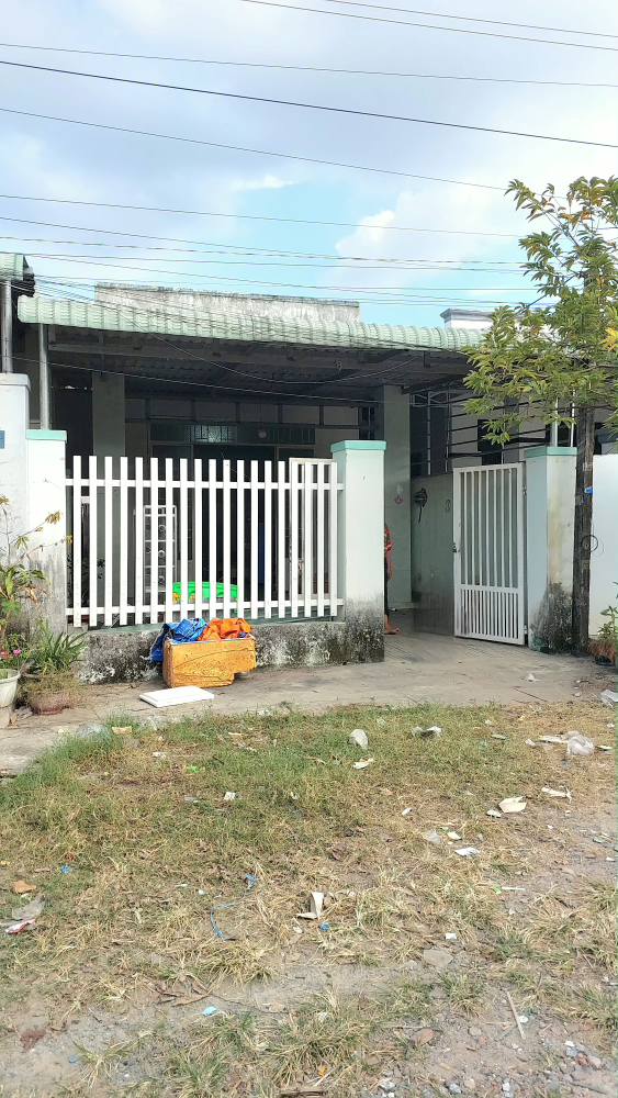 Nhà bán Ninh Thạnh Tây Ninh 170m² giá 1.15 tỷ - Hướng Tây, sân đậu ô tô rộng rãi!