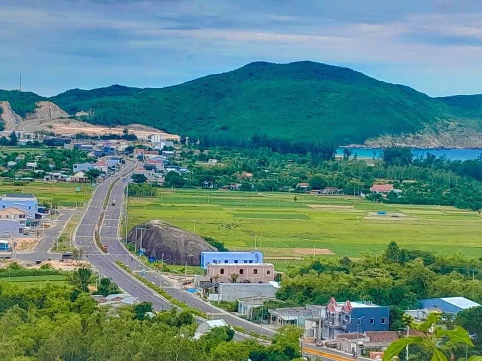 Đất nền Cát Hải, Phù Cát 200m² giá 1 tỷ - Mặt công viên đẹp gần biển Tân Thanh!