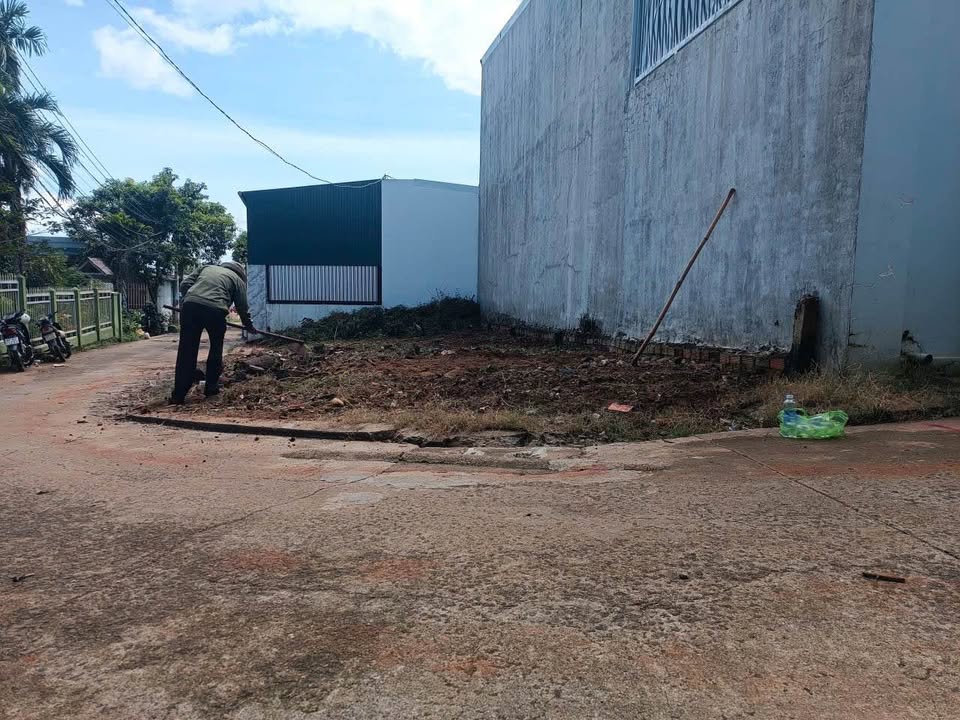 Đất nền Hẻm 04 Nguyễn Trường Tộ, Buôn Ma Thuột 93m² giá 2.35 tỷ - Vị trí đẹp, giá tốt!