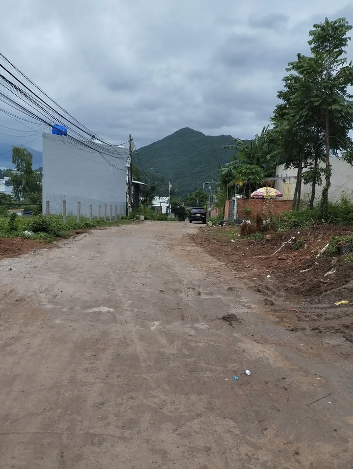 Nhà ở Vĩnh Ngọc, Nha Trang 100m² giá 1.05 tỷ - Nhà mới đẹp, chính chủ!