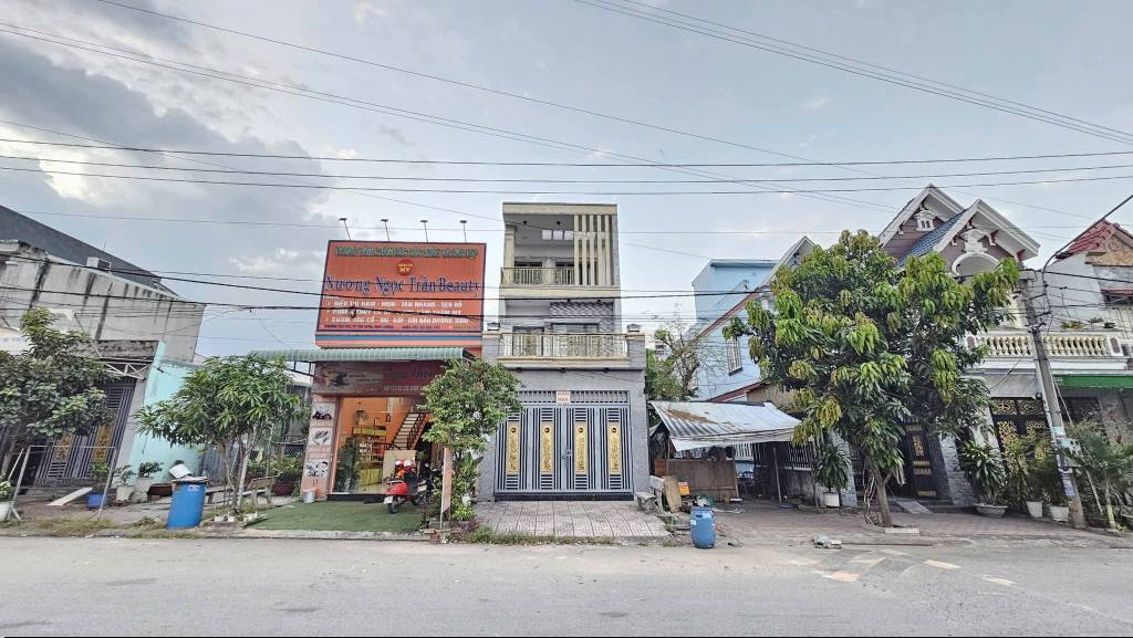 Nhà 1 trệt 1 lầu đường Võ Thị Sáu 100m² giá 4.4 tỷ - Kinh doanh sầm uất!