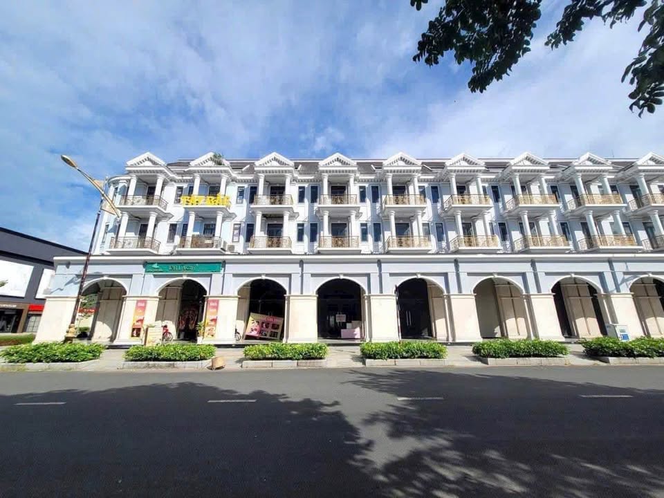 Shophouse Lê Quang Đạo Rạch Giá 112.5m² giá 4 tỷ - Kinh doanh sầm uất!