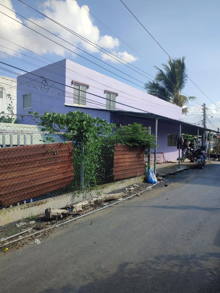 Nhà cấp 4 lô góc 2 mặt tiền Trương Văn Đa 158m² giá 1.75 tỷ - Đầu tư sinh lời hiệu quả!