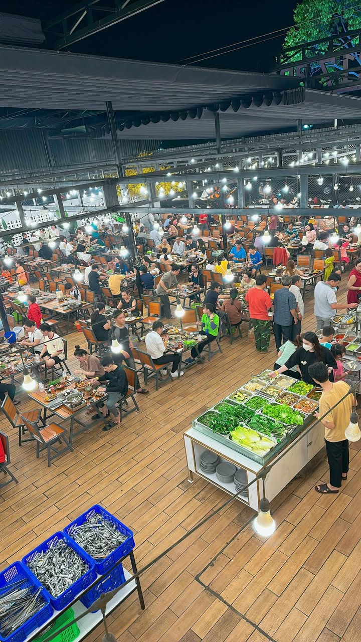 Cơ sở kinh doanh tại đường Hùng Vương, Tân An 600m² - Đang hoạt động ổn định!