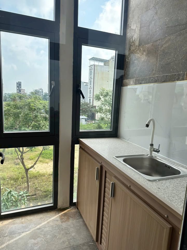 Bán Tòa Căn Hộ 5 Tầng Khu Bãi Tắm Sơn Thủy 97m² chỉ 16,5 tỷ - Đầu tư sinh lời ngay!