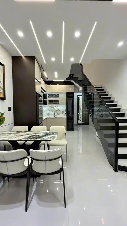 Nhà 3 tầng 59m² tại Ông Ích Khiêm, Đà Nẵng giá 5.95 tỷ - Tiện ích vượt trội!