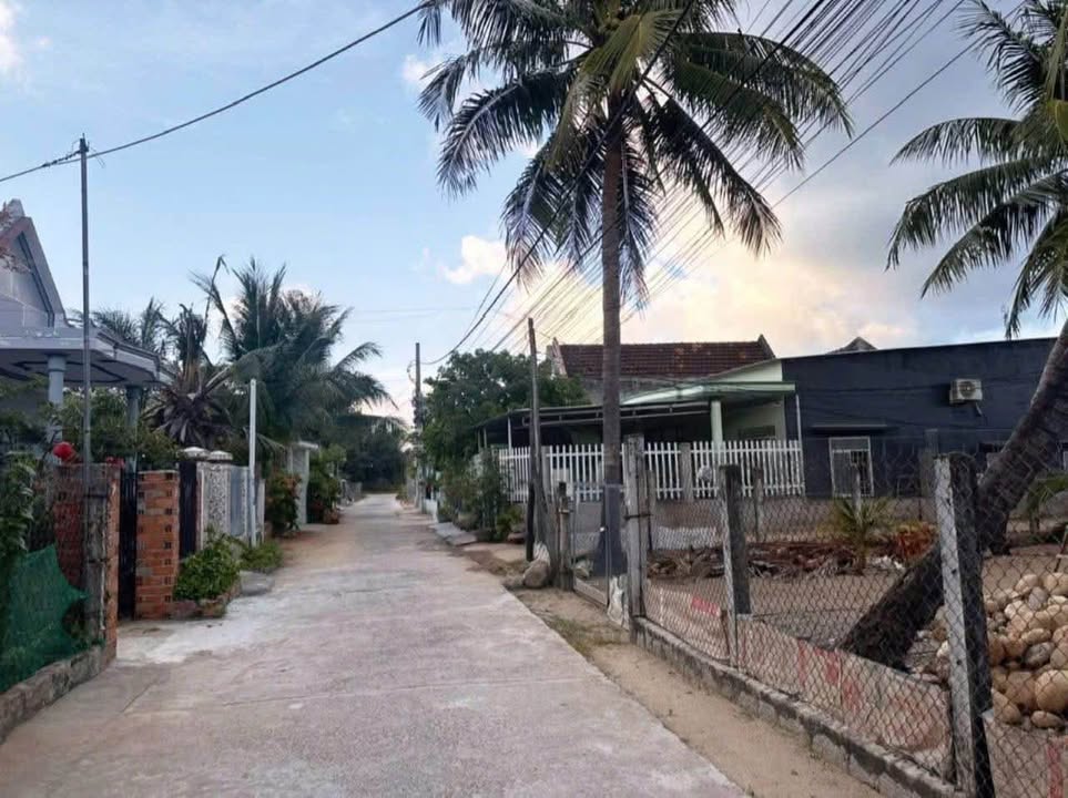 Lô Đất 2 Mặt Tiền Phú Cang 2 Nam 215m² - Cơ hội đầu tư tuyệt vời!