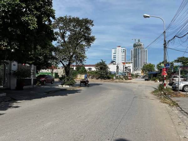 Đất vàng Lê Hồng Phong 160m² giá 17.6 tỷ - Kinh doanh sầm uất!