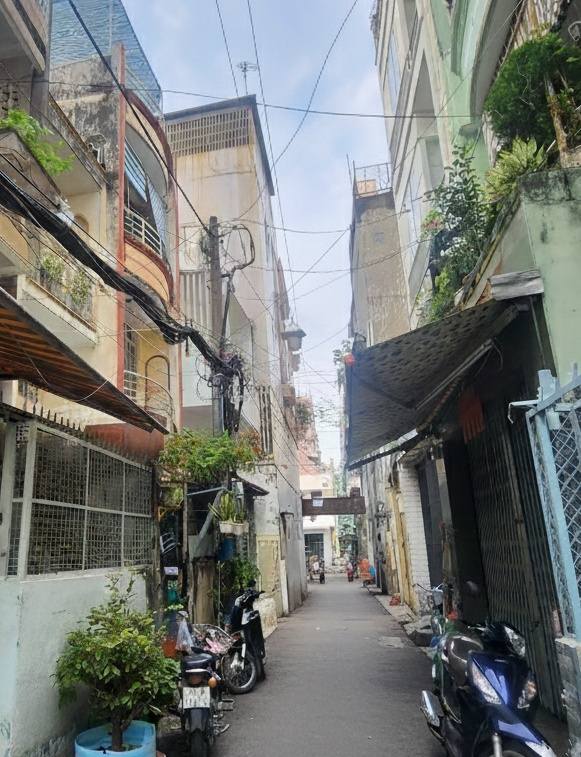 Đất nền Quận 10 - 39m² nở hậu, giá chỉ 5 tỷ - Cơ hội đầu tư sinh lời!