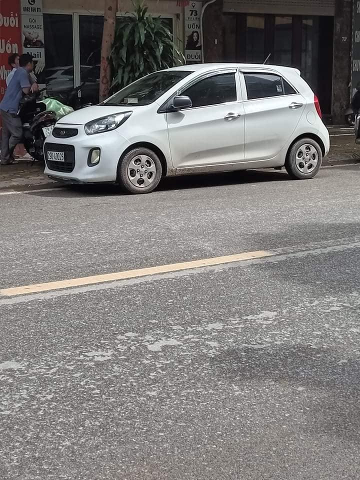 Nhà Hoàng Hoa Thám, Ba Đình 32m² giá 2.7 tỷ - Vị trí đắc địa gần Hồ Tây!