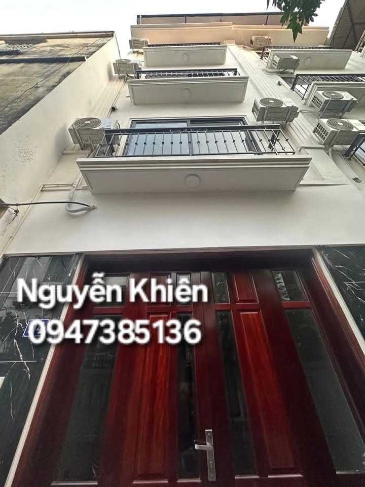 Nhà phố Âu Cơ, Tứ Liên, Tây Hồ 33m² giá 9.05 tỷ - Thiết kế đẹp, sẵn sàng vào ở!