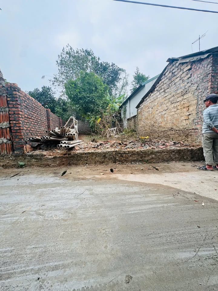 Đất thổ cư xã Quất Lưu 111m² giá chỉ 1 tỷ - Đường thông thoáng gần chợ!