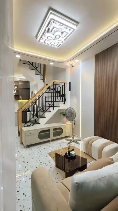 Nhà xinh Phú Nhuận 28m² giá 5.35 tỷ - Chính chủ, nội thất cao cấp!