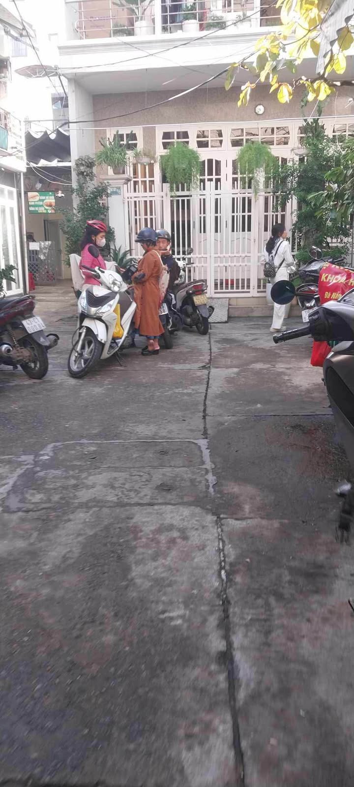 Nhà 3 tầng tại Ba Đình, Hải Châu, Đà Nẵng - 4.85 tỷ, Sẵn sàng vào ở!