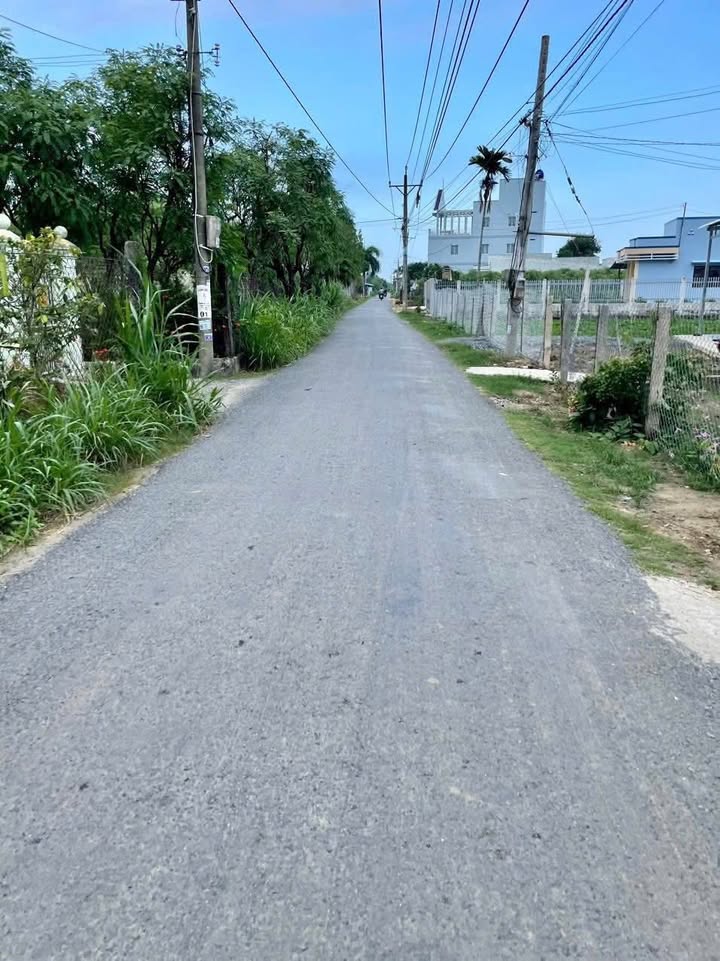 Đất nền Long Hưng Gò Công 150m² giá 450 triệu - Sổ đỏ chính chủ, đường xe 7 chỗ