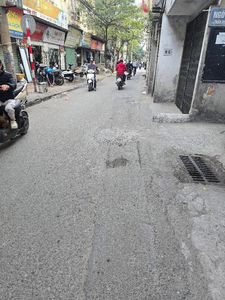 Nhà phố 4 tầng Trần Quý Cáp 10m² giá 1.75 tỷ - Tiện ích đầy đủ cho gia đình nhỏ!