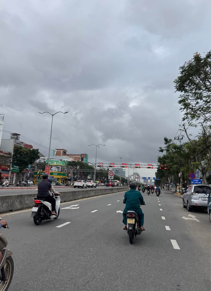 Villa mini lô góc Sơn Trà 99m² giá 12.7 tỷ - Không gian sống đáng giá gần biển và núi!