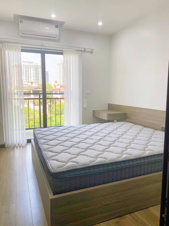 Căn hộ cho thuê 1N1K tại Ngõ 656/12 Lạc Long Quân 40m² - Nội thất đầy đủ, vào ở ngay!