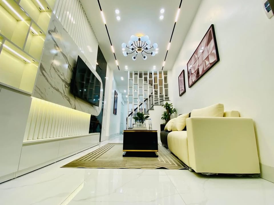 Nhà phố Trương Định, Hai Bà Trưng 44m² giá 7 tỷ - Tiện ích phong phú, vị trí đắc địa!