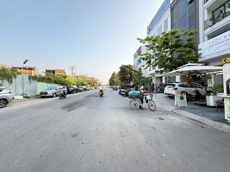 Cho thuê đất mặt tiền Trần Lựu, quận 2 - Diện tích 4000m², giá chỉ 70k/m²!